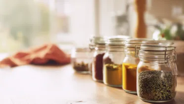 Обложка статьи: Как хранить специи, чтобы они не теряли вкус и аромат