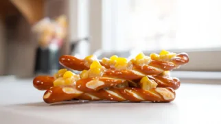 Фото рецепта: Апельсиновая соломка с ананасовой крошкой для яркого хруста