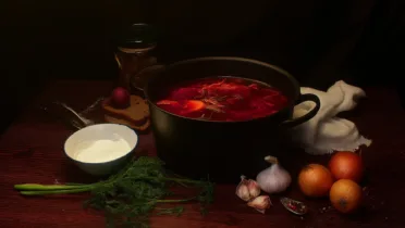 Фото блюда: Классический борщ с глубоким вкусом и ярким цветом