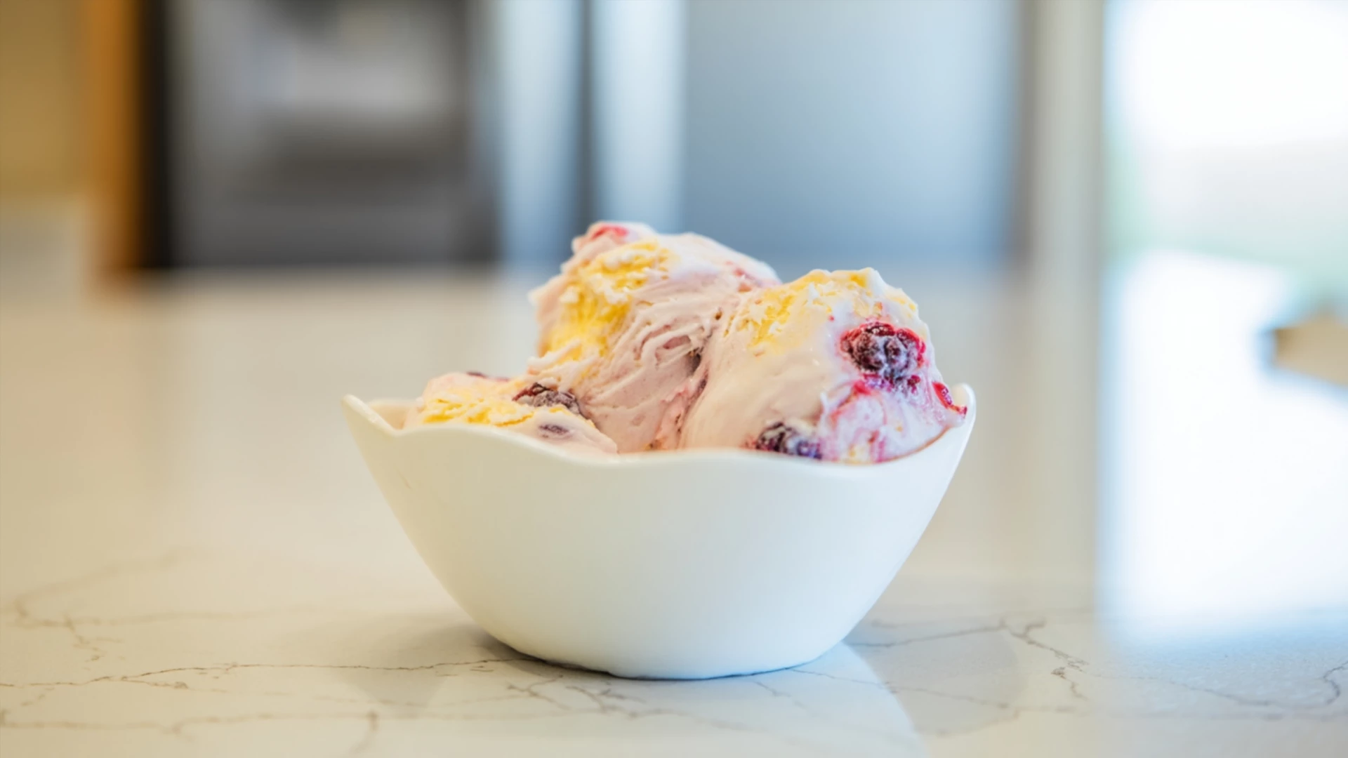 Фото блюда: Нежное домашнее мороженое с яблоками