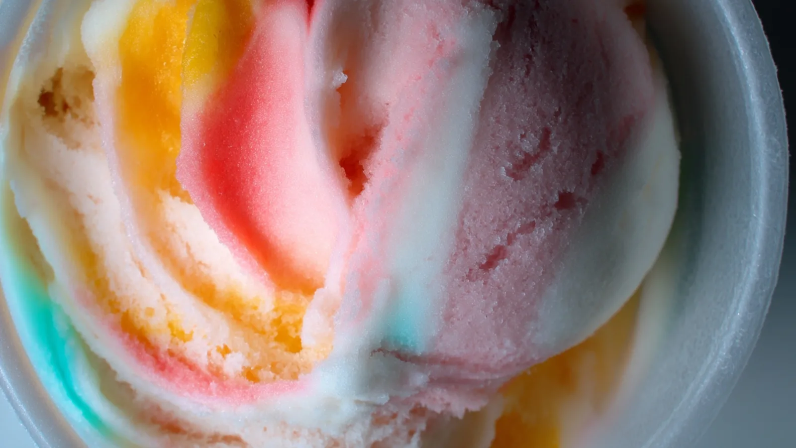 Фото блюда: Фруктовый сорбет с ярким вкусом сиропа