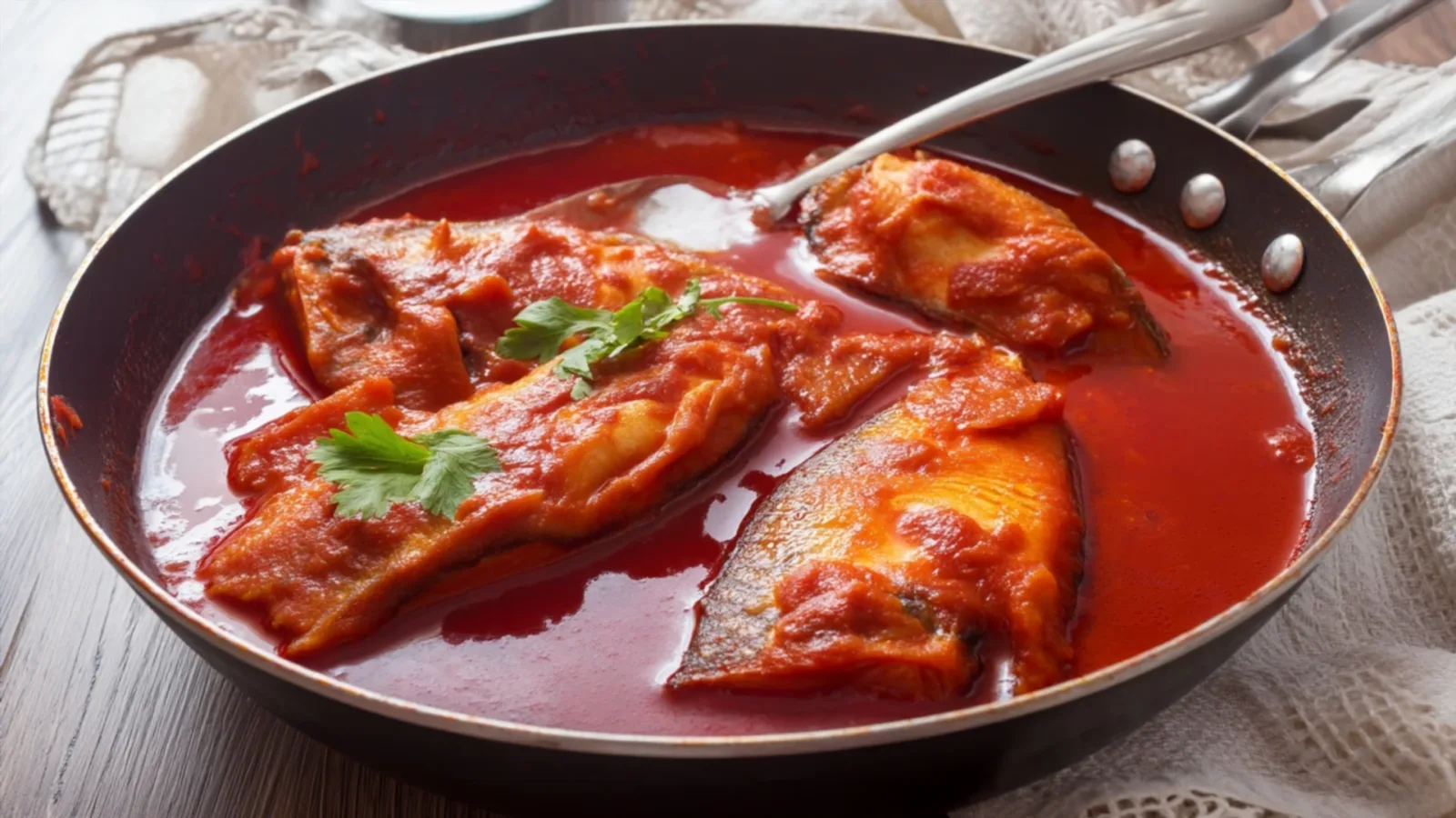 Фото блюда: Карп в томатном соусе