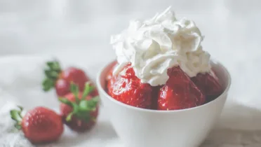 Фото блюда: Сливочная нежность с клубникой