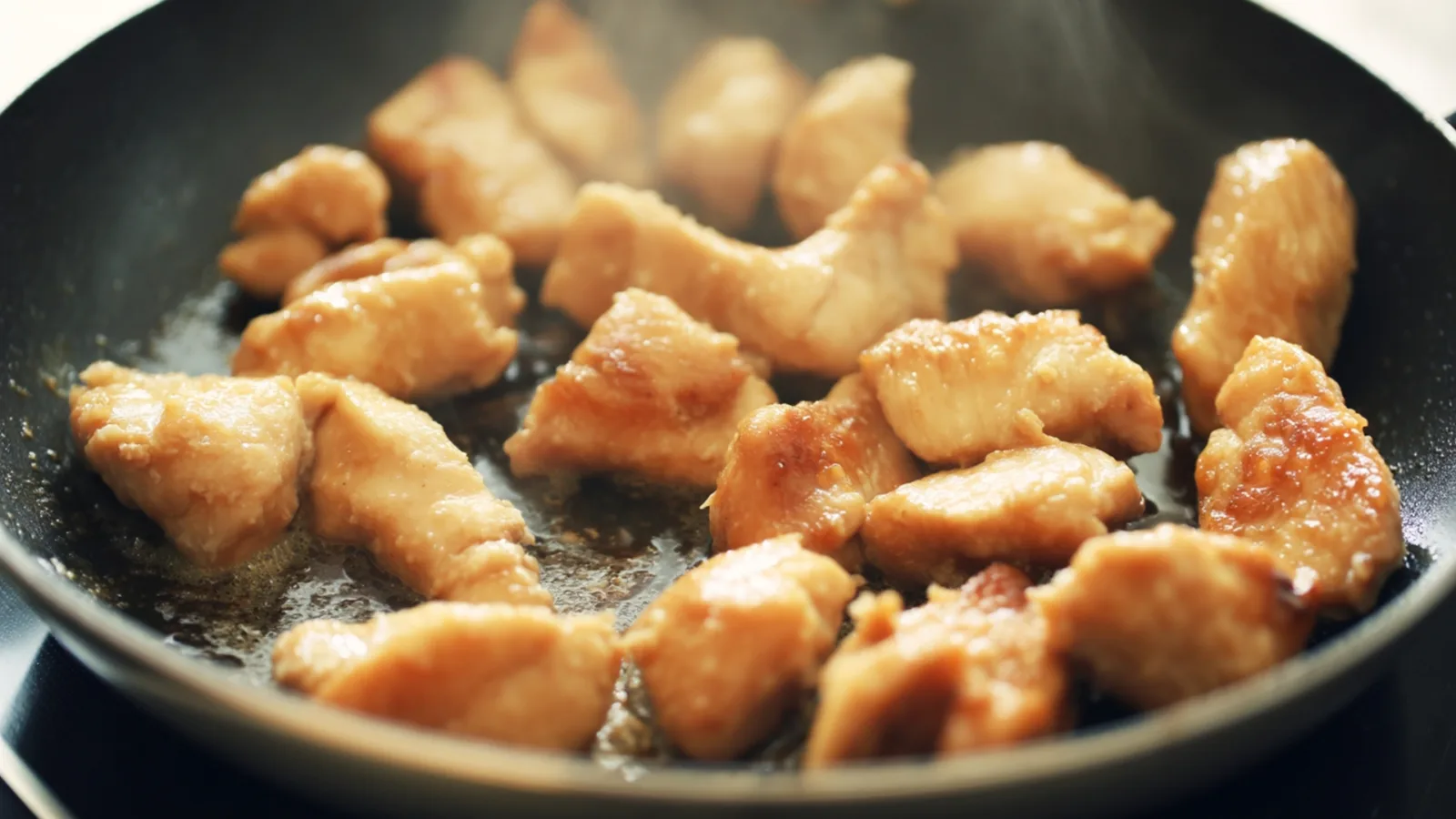 Фото блюда: Курица в соевом масле с хрустящей корочкой и мягким ароматом