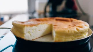 Фото рецепта: Пышный молочный омлет который тает во рту