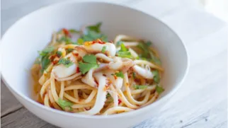 Фото рецепта: Паста чили с кальмарами – Острая паста с кальмарами и пряностями