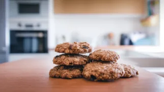 Фото рецепта: Пряное овсяное печенье на патоке с насыщенным ароматом специй