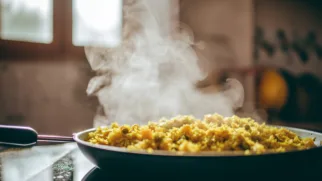 Фото рецепта: Яркий плов с ананасом который удивит вас ароматом