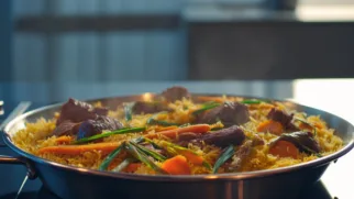 Фото рецепта: Плов со стрелками с глубоким ароматом