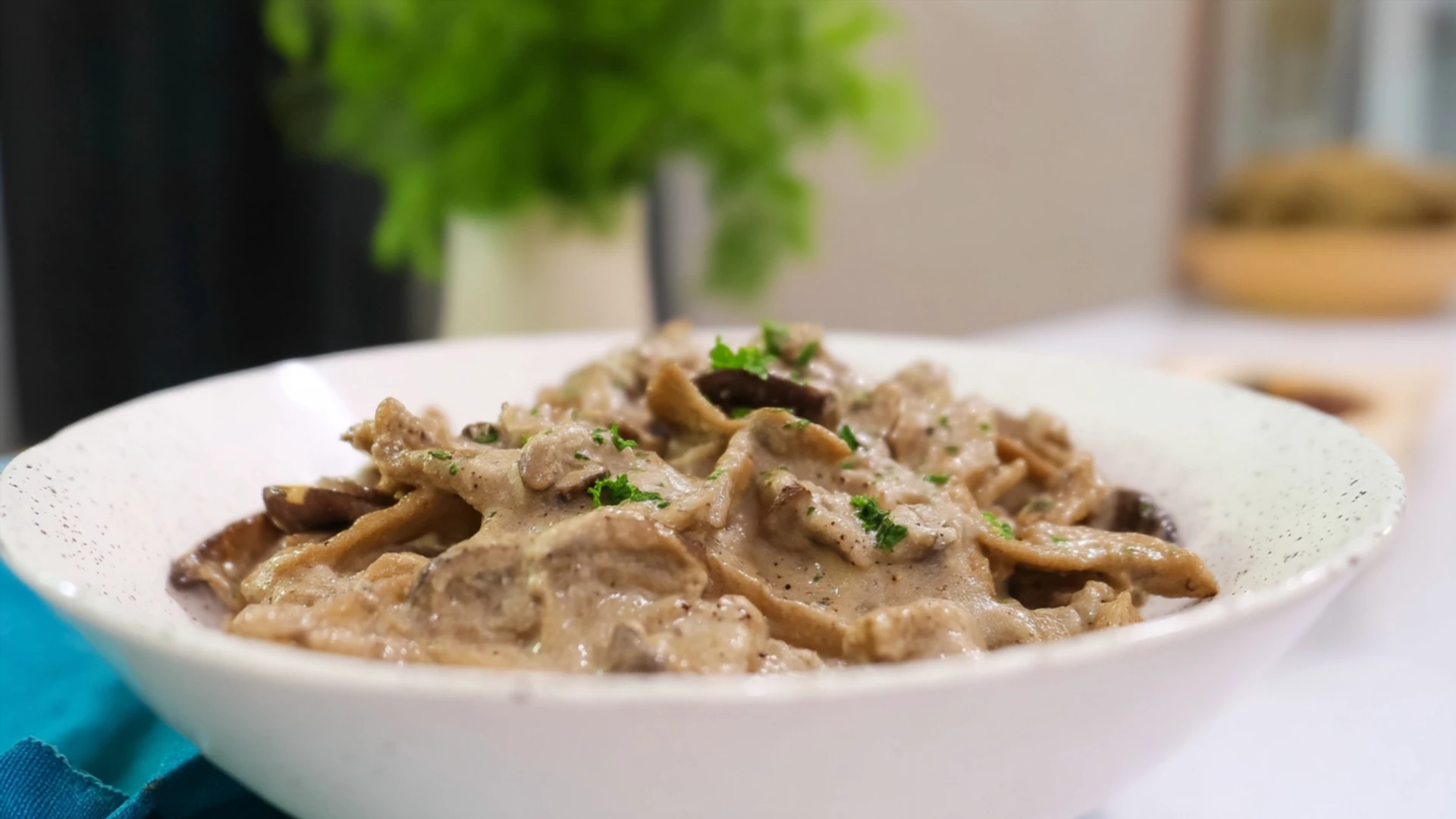 Фото блюда: Почки в нежном сливочно грибном соусе для уютного ужина