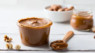 Фото рецепта: Ореховое пралине с глубоким карамельным вкусом для десертов