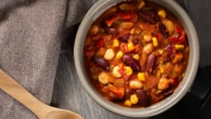 Фото блюда: Насыщенное овощное рагу с яркой кукурузой