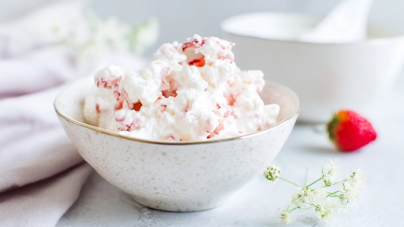 Фото блюда: Творожный крем с земляникой который тает на языке