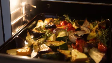 Фото рецепта Запеченные овощи ассорти с ярким ароматом и мягкой карамельной корочкой