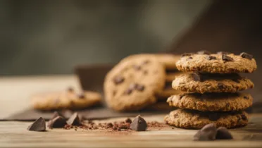 Фото блюда: Амарантовое печенье с шоколадом: рассыпчатое и ароматное за 30 минут