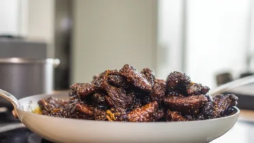 Фото рецепта Говядина в медово соевом соусе с насыщенным вкусом и ароматной глазурью