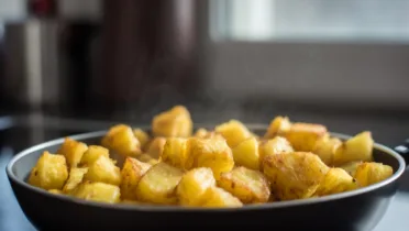 Фото рецепта Картофель жареный в кокосовом масле: вкус и хруст