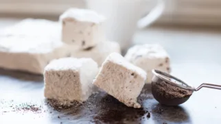 Фото рецепта: Кофейный маршмеллоу – мягкие домашние зефиры с кофе