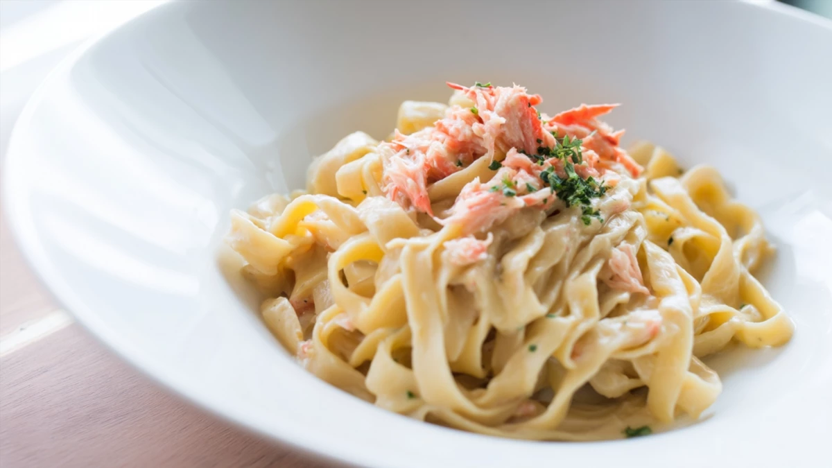 Фото блюда: Нежная крем паста с крабовым мясом для уютного ужина