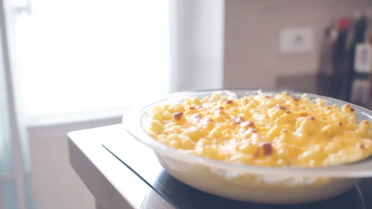 Фото блюда: Мак энд чиз с халапеньо – острая версия классического макарона с сыром