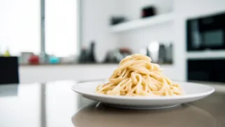 Фото рецепта: Паста с соусом на миндальном молоке