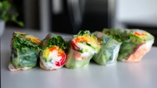 Фото рецепта: Овощные роллы с икрой минтая