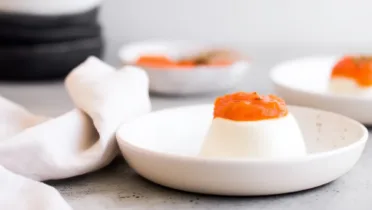 Фото рецепта Панна котта с пюре хурмы как в ресторане дома