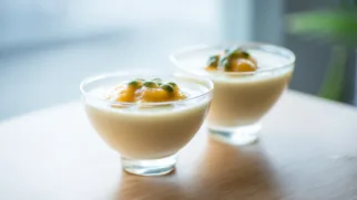 Фото рецепта: Пудинг с мангостином — нежное лакомство с мангостиновыми нотками