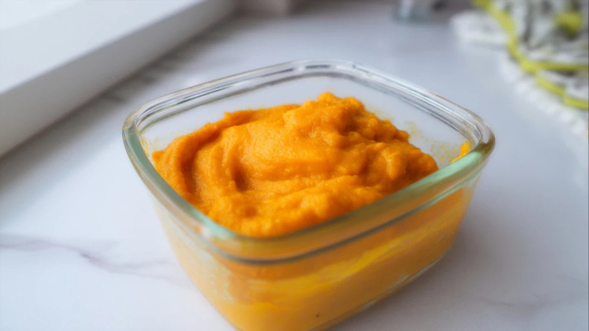 Фото блюда: Нежное морковное пюре с топленым маслом для уютного стола