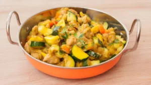 Фото блюда: Рагу из соевого мяса с кабачками: сытный овощной ужин без лишнего жира