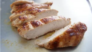 Фото блюда: Сочная куриная грудка на сковороде