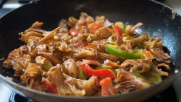 Фото рецепта Соте из рубца с болгарским перцем