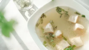 Фото блюда: Легкий суп с пангасиусом — вкусный и сытный