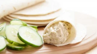 Фото рецепта: Тортилья ролл с печенью трески