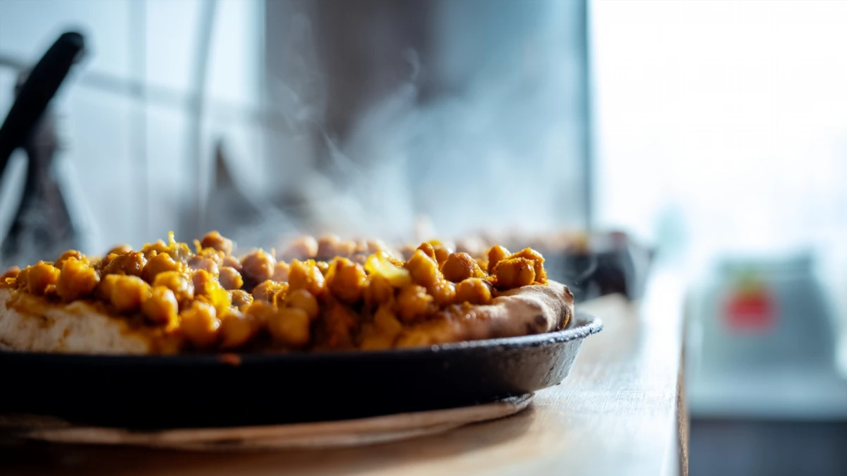 Фото блюда: Тринидадский даблз с карри нутом