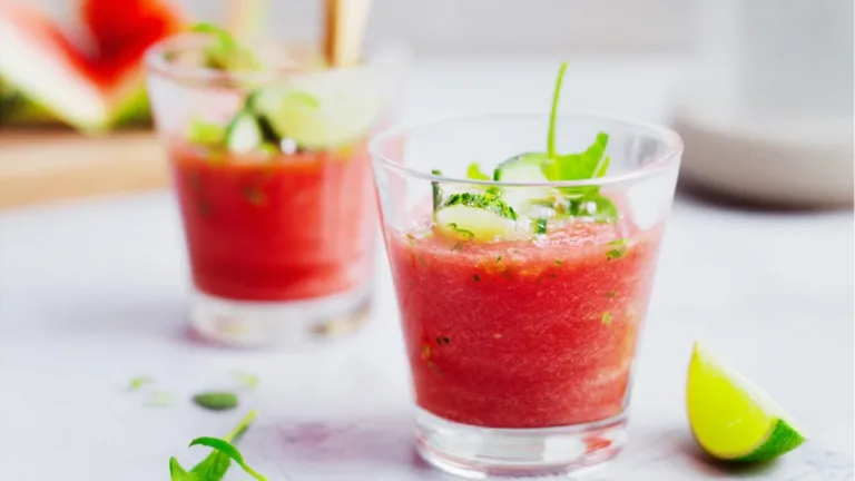 Фото блюда: Летний арбузный холодный суп с огурцом и лаймом