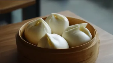 Фото рецепта Бао с курицей в устричном соусе – Нежные паровые булочки