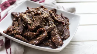 Фото рецепта: Булгоги с кунжутом для яркого ужина