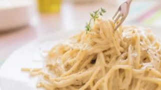 Фото рецепта: Нежный чабрецовый соус для пасты с ярким ароматом