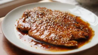 Фото рецепта: Эскалоп в соусе терияки с нежной карамельной корочкой