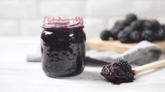 Фото рецепта: Ежевичное варенье за 5 минут