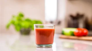 Фото рецепта: Освежающий гаспачо с ярким ароматом базилика