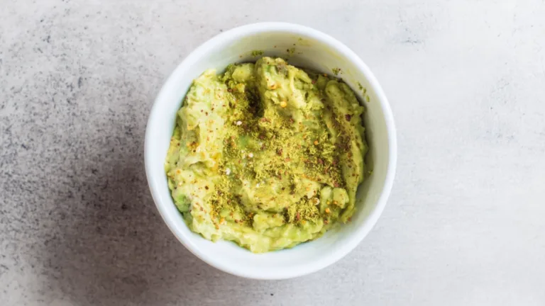 Фото блюда: Гуакамоле с пряной смесью для яркого вкуса