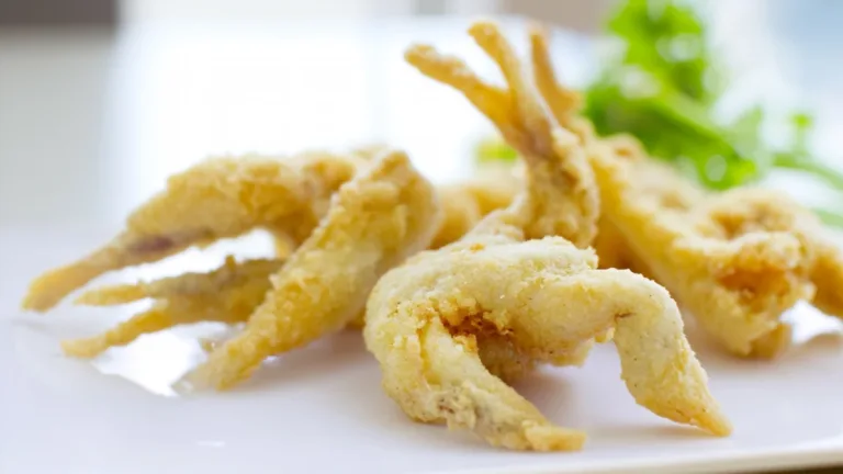 Фото блюда: Хрустящие лягушачьи лапки в кляре