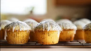 Фото блюда: Лимонные кексы с маком – вкусный десерт для любого случая