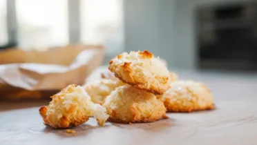 Фото рецепта Кокосовое печенье с хрустящей окантовкой