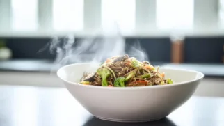 Фото рецепта: Кунжутная лапша с овощами – Рецепт с низкой калорийностью