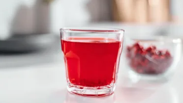 Фото рецепта Морс из шиповника – полезный напиток для здоровья