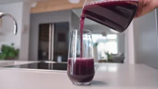 Фото рецепта: Морс виноградный – освежающий напиток из свежих виноградин