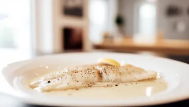 Фото рецепта Морской язык под белым соусом – Рецепт с белым перцем